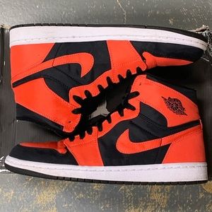 air jordan 1 retro high max orange